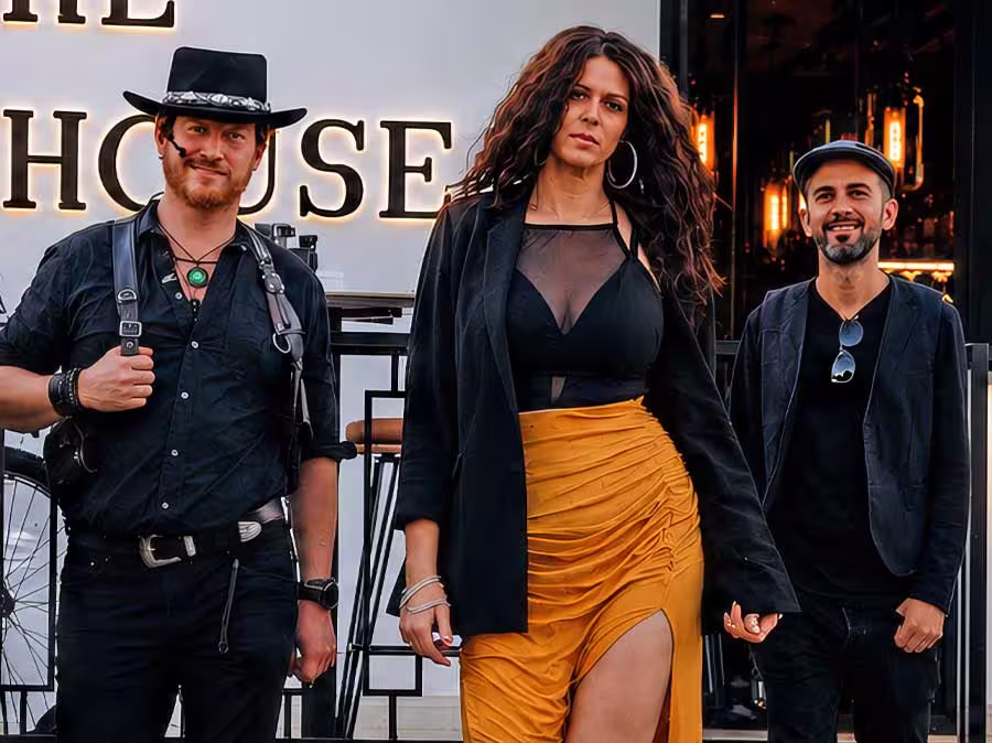 Totally Folked live at The Clubhouse Marbella